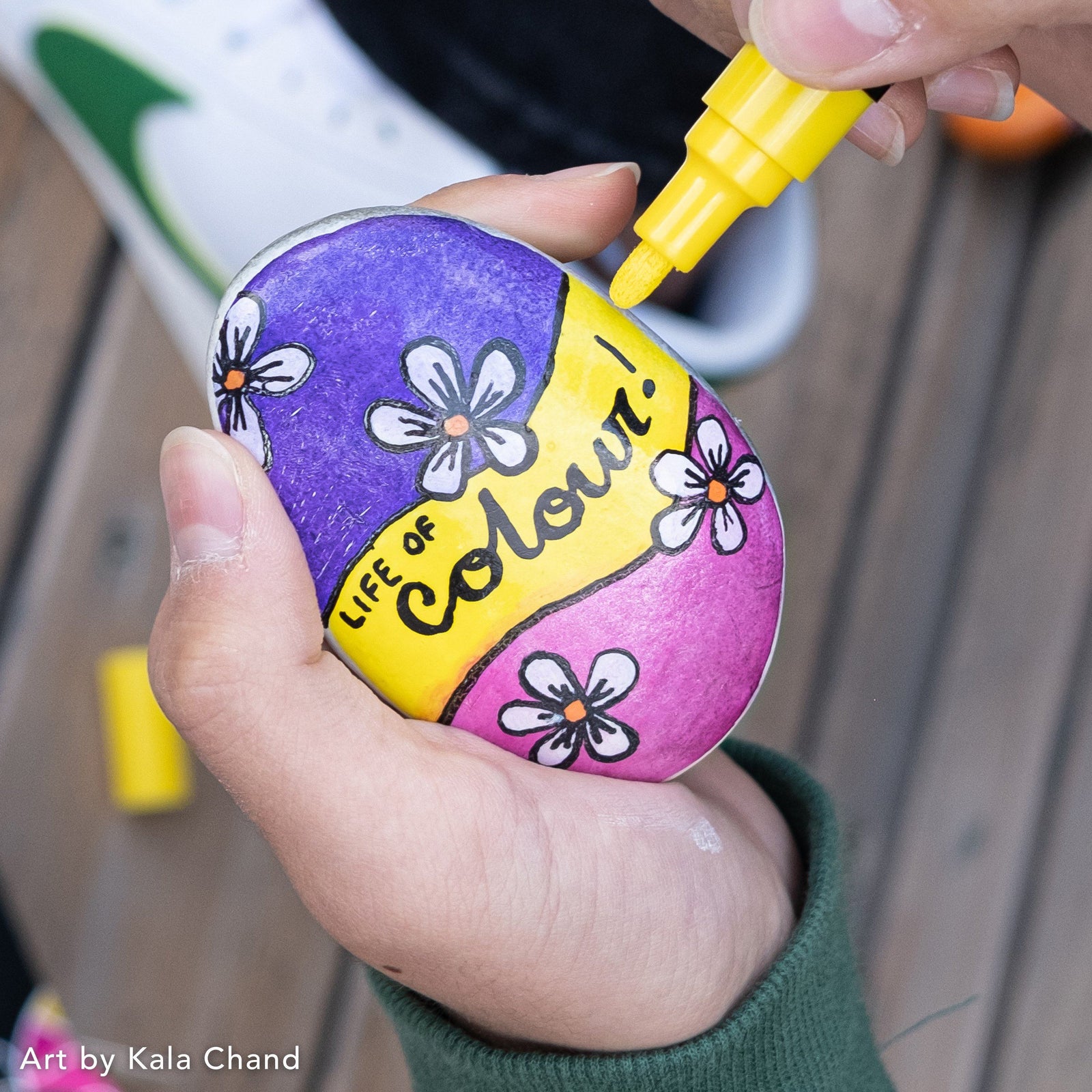 Glitter Paint Pens - Medium Tip Pen Sets Life of Colour