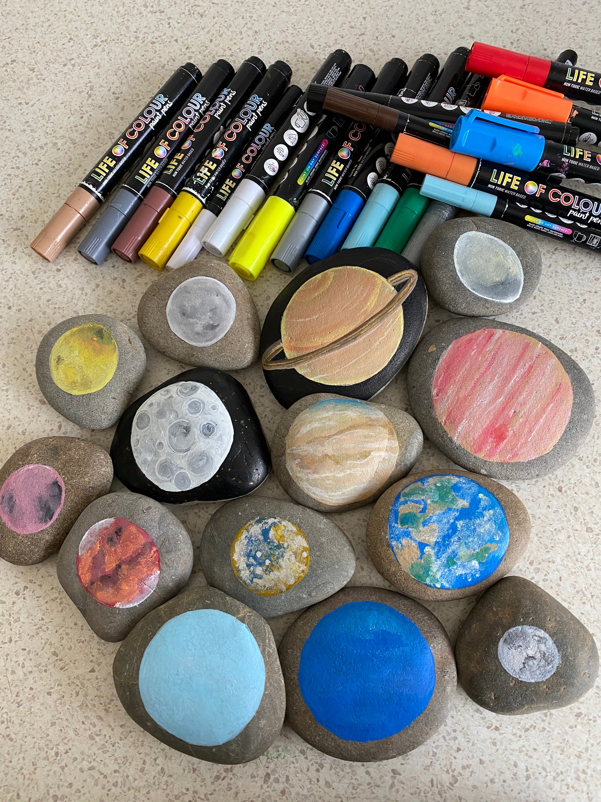 How to paint "Planets of the Solar System" Rocks