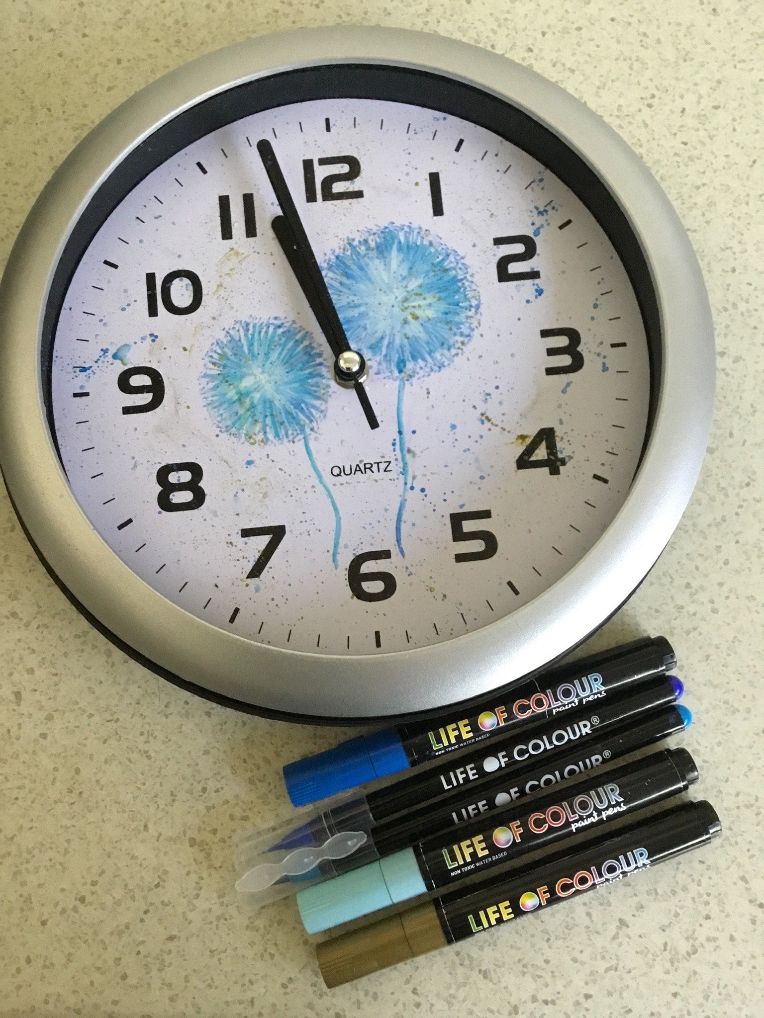 Revamping a clock with Life of Colour