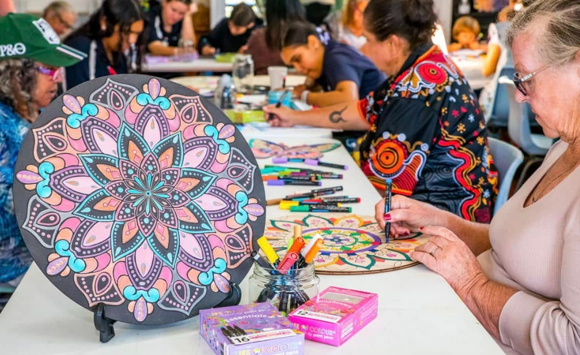 '11 Fun Corporate Event Ideas to Improve Team Work' article featured image.