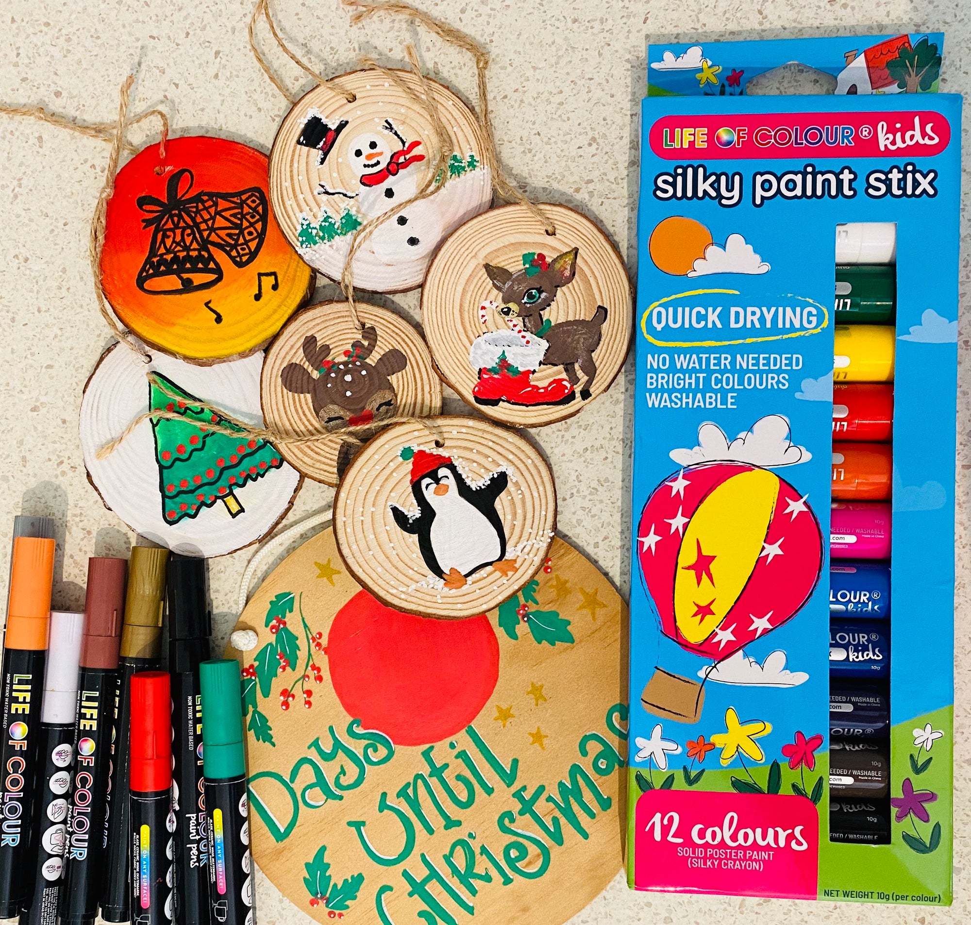 Christmas Tree Decorations for Creative Kids!
