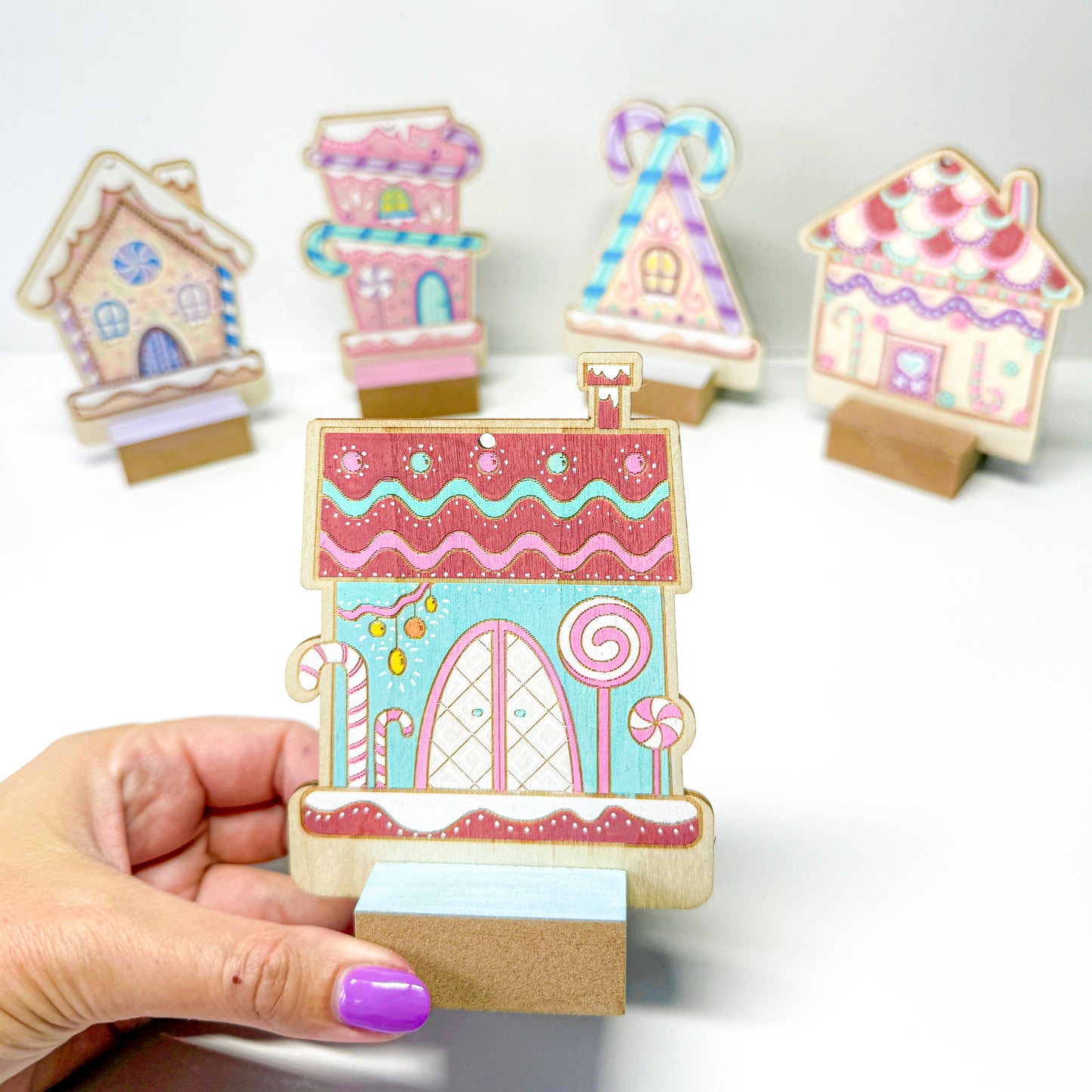 Gingerbread Houses – Christmas Colouring Kit