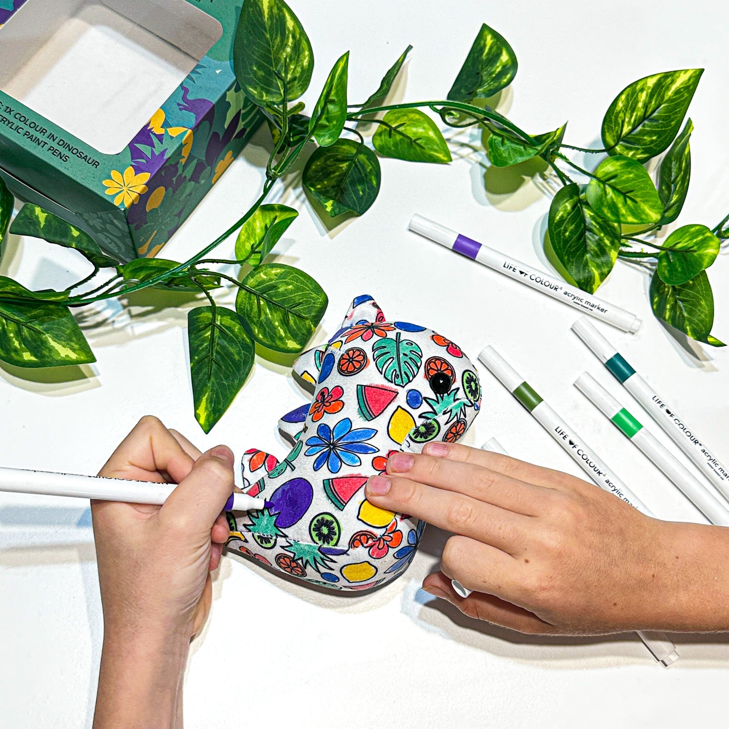 DIY Doodlecubs - Daisy the Dinosaur