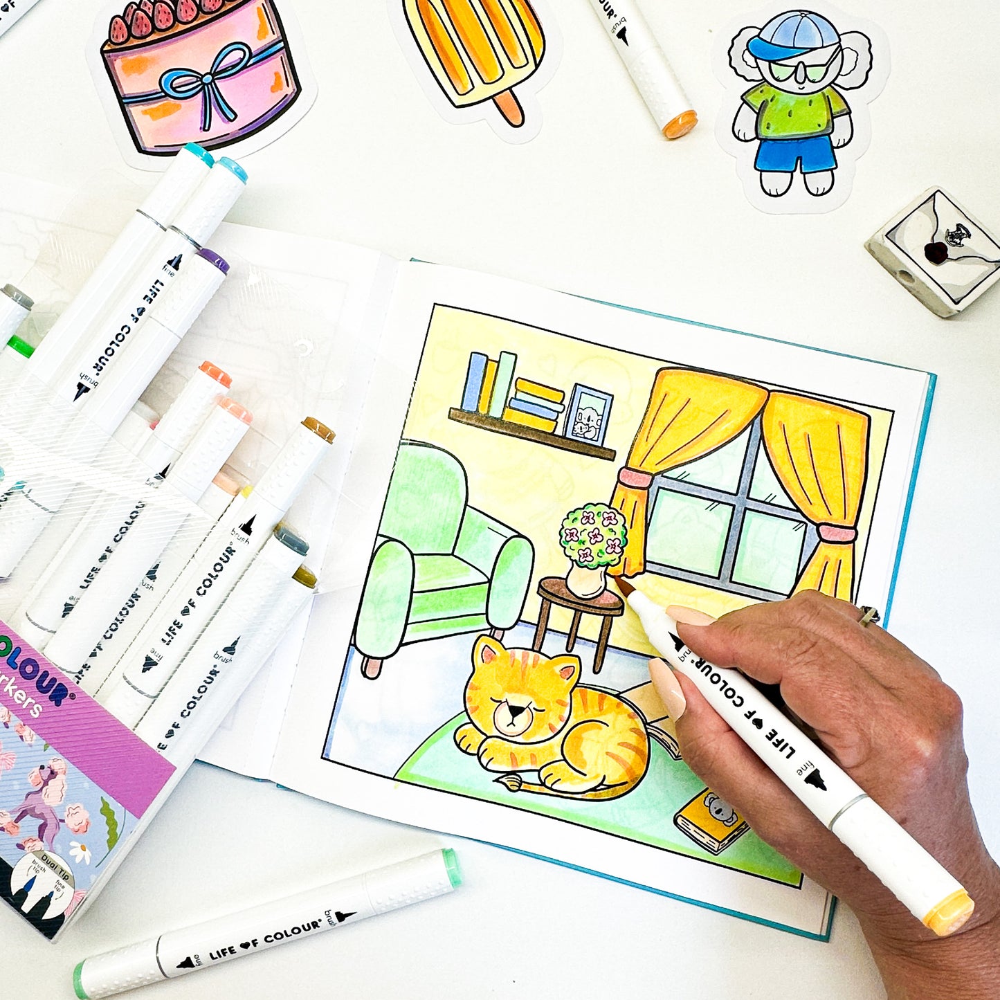 Art Markers - 24 Alcohol Based, Dual Tip Markers  - Pastel Colours